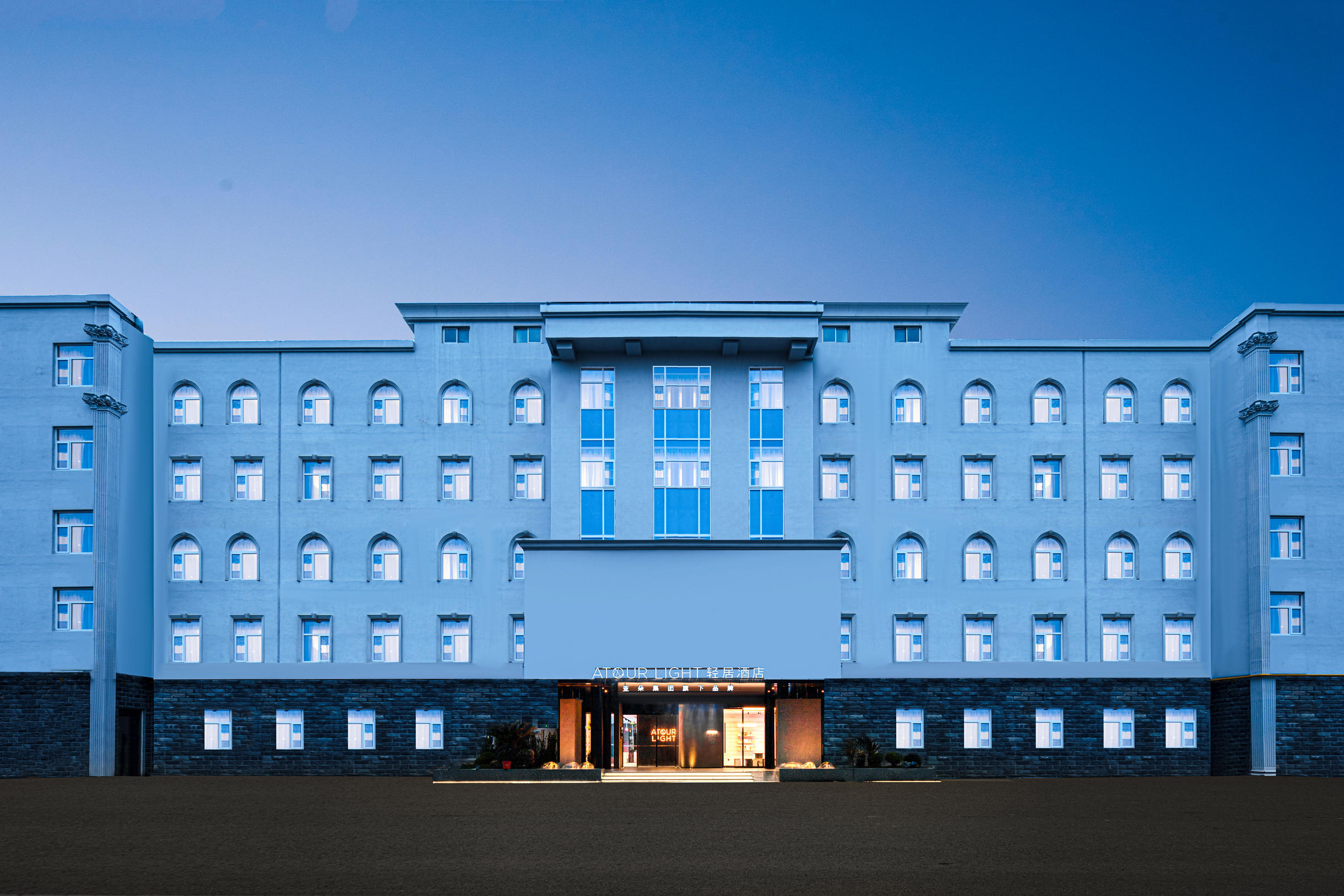 上海闵行景西路地铁站轻居酒店