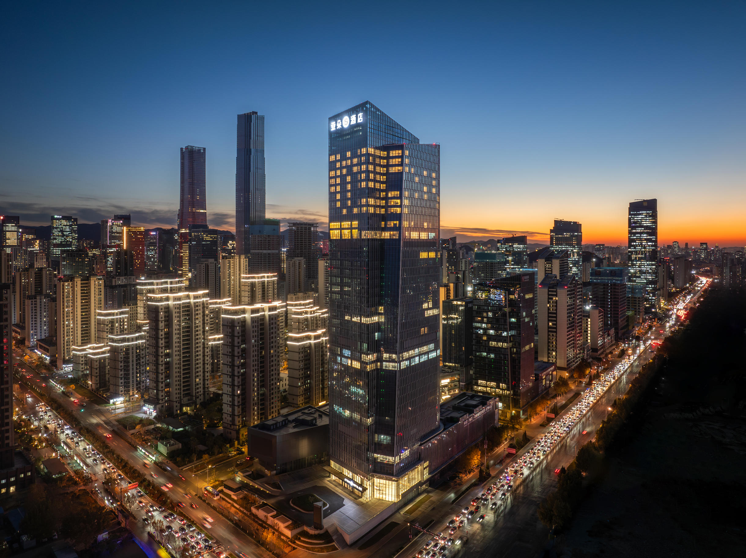 济南CBD奥体西路亚朵S酒店