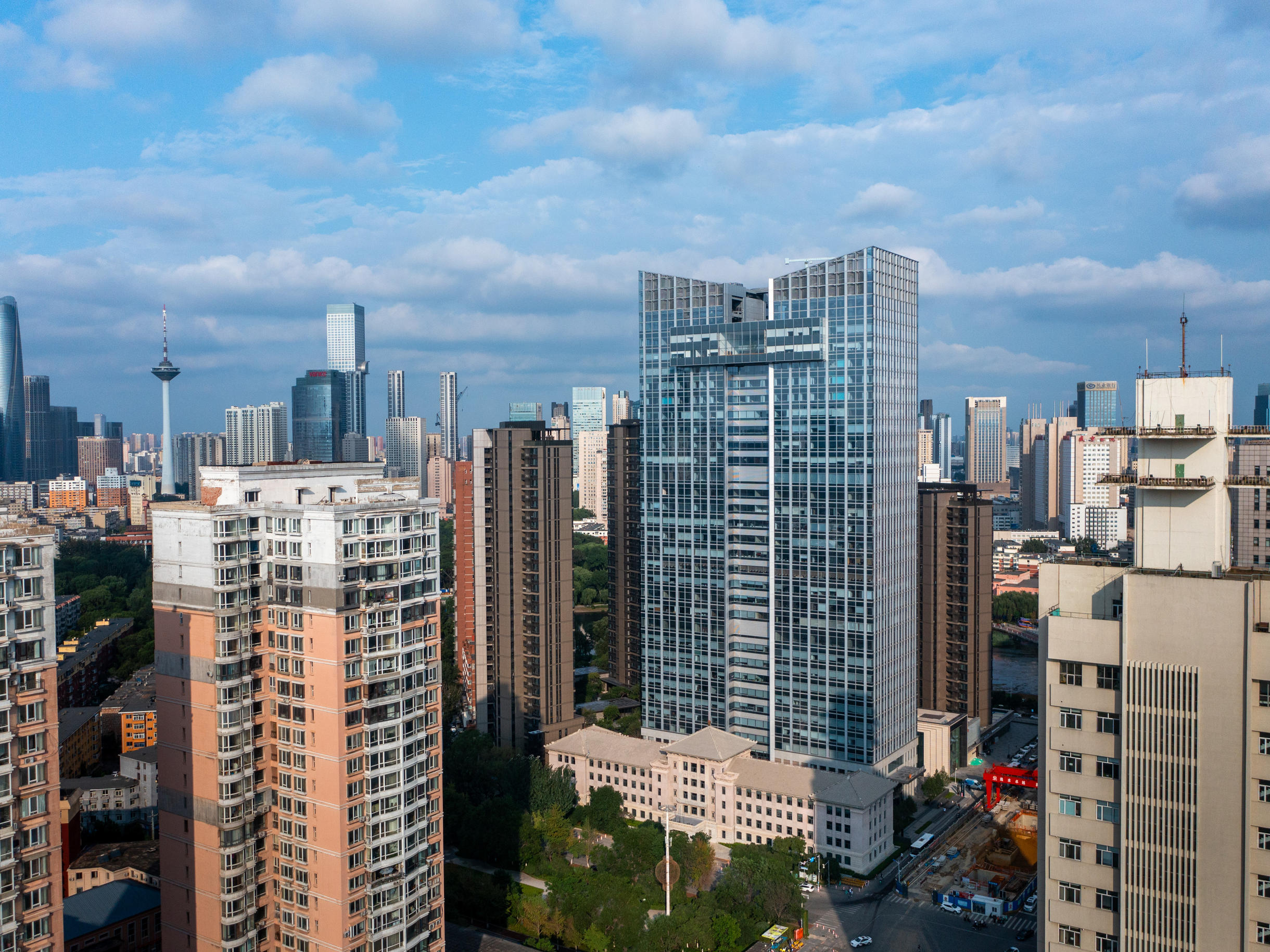 沈阳青年大街方型广场亚朵酒店