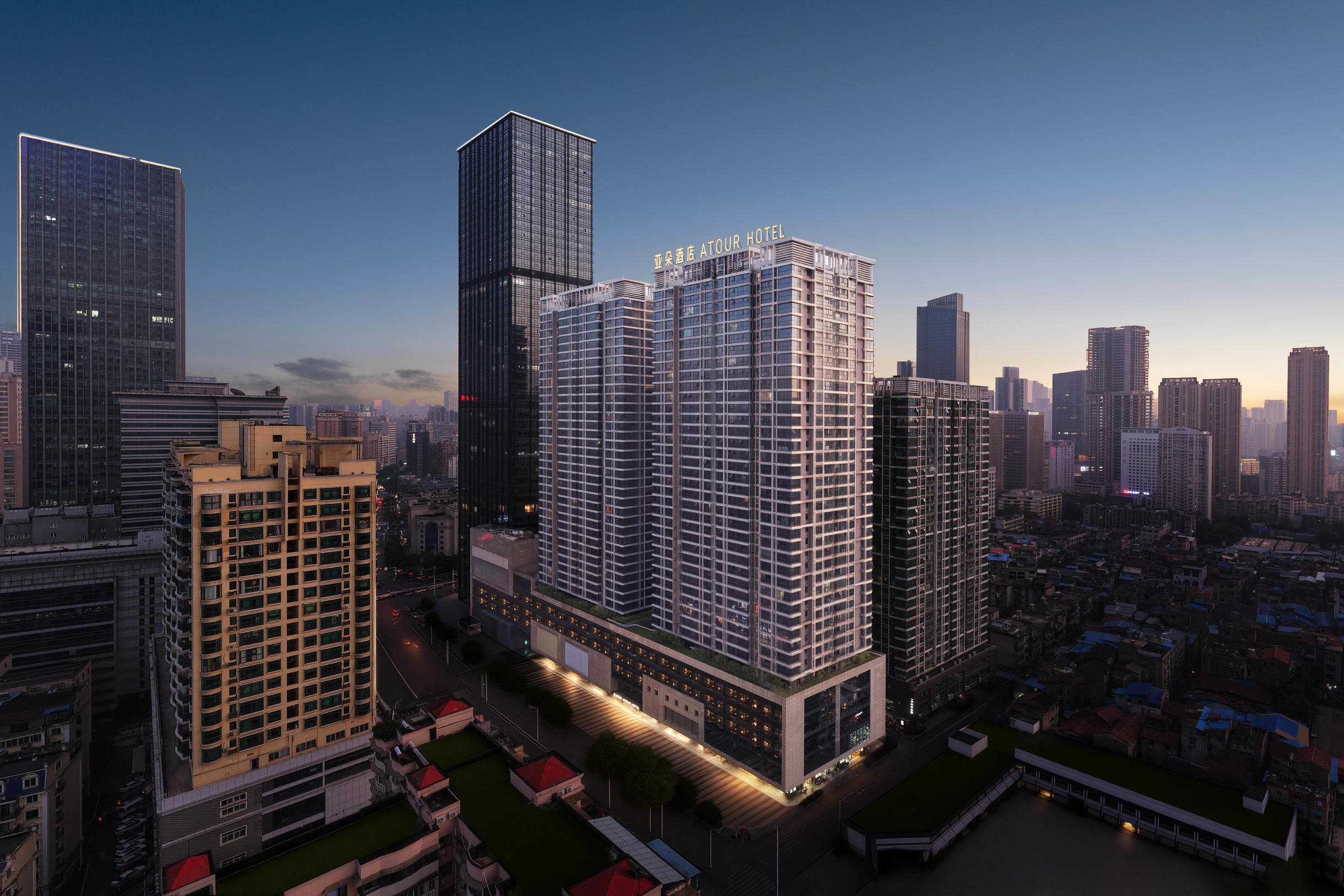 武汉汉口金融中心香港路亚朵酒店