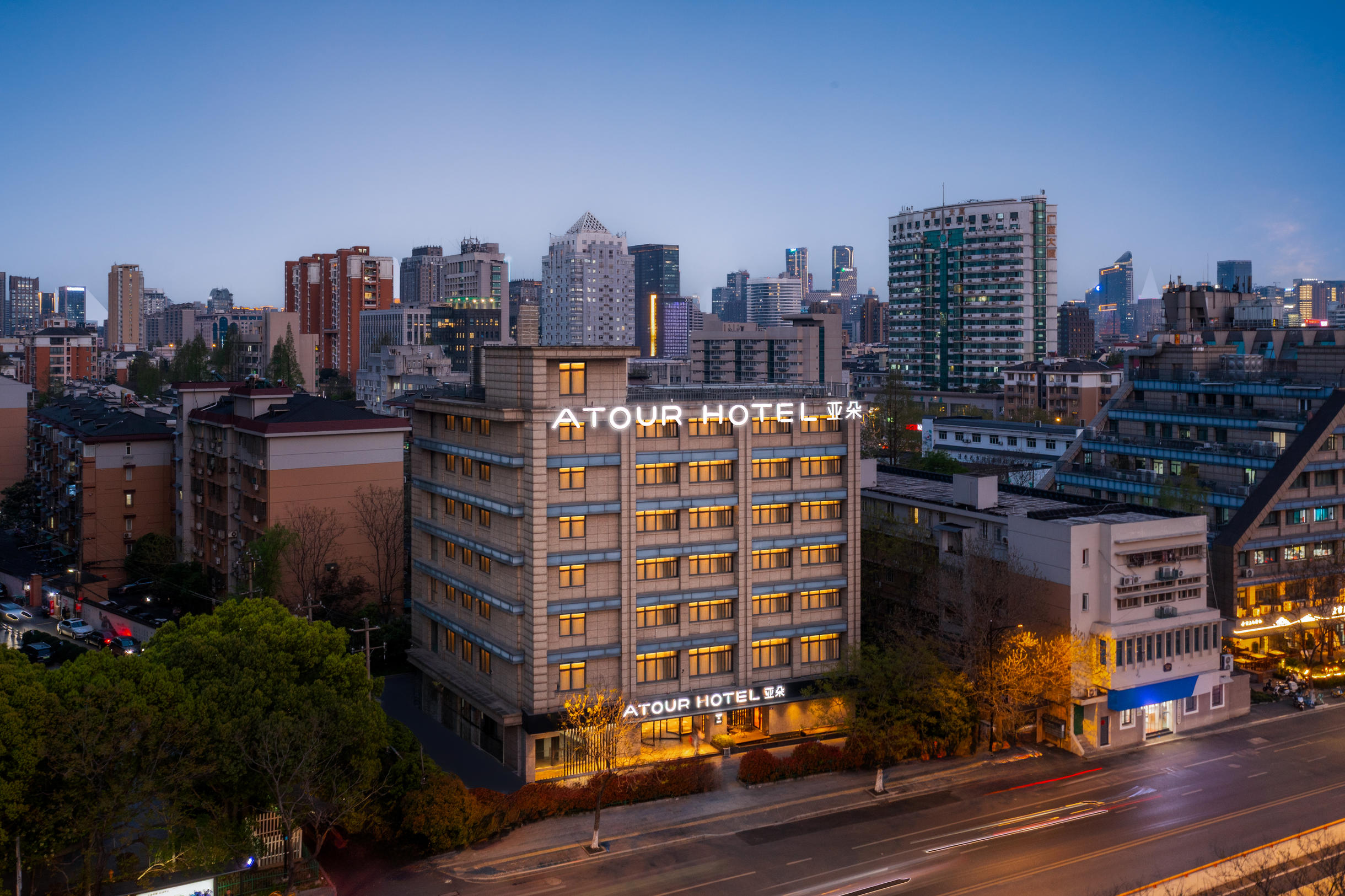 杭州浙大华家池凤起东路亚朵酒店