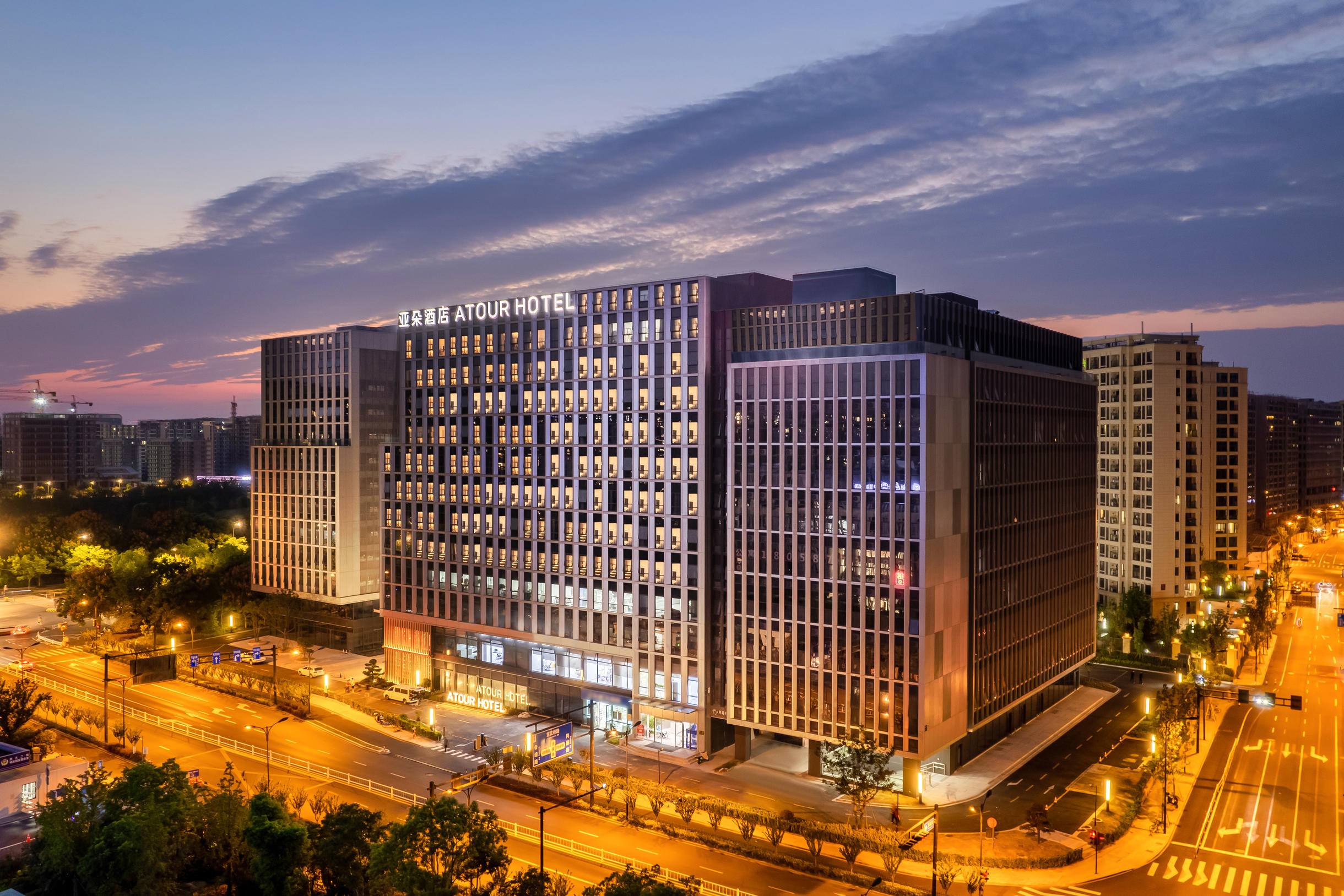 杭州火车东站东广场亚朵酒店