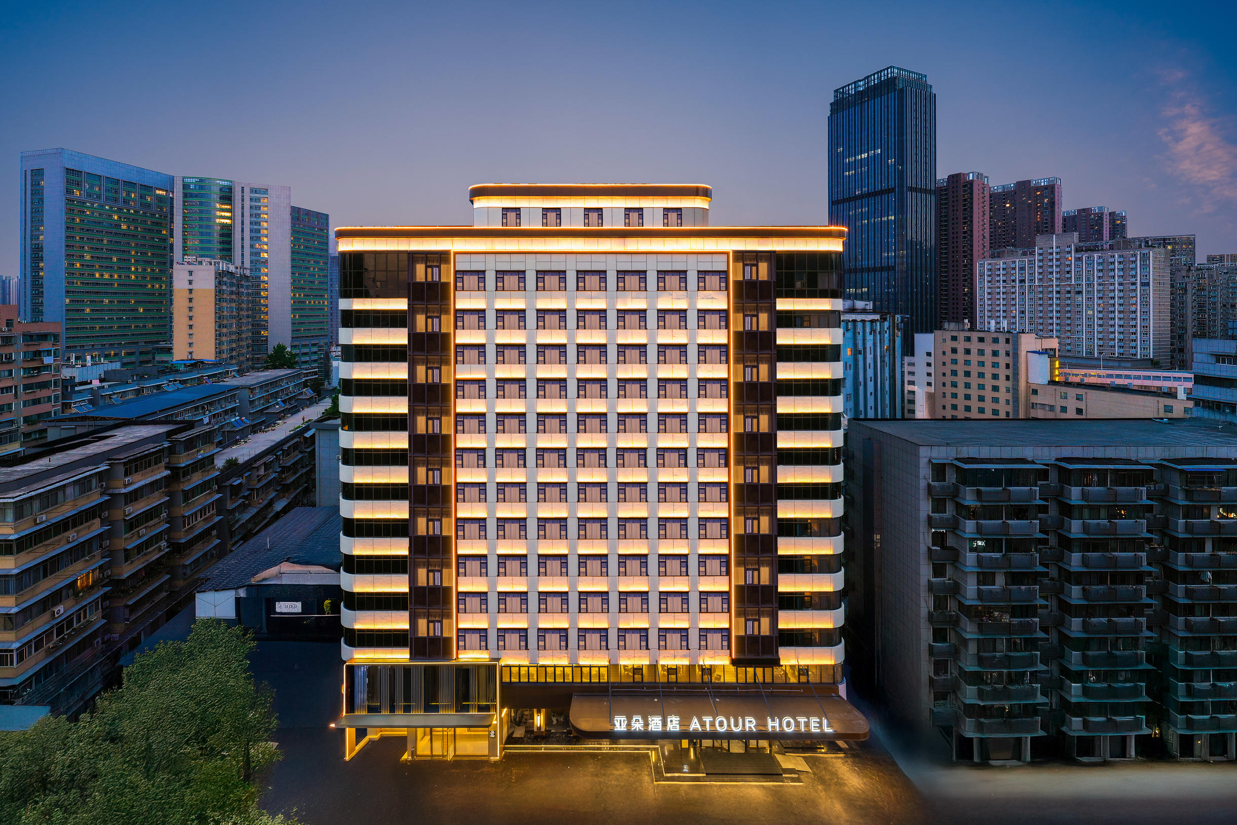 武汉中山公园同济医学院亚朵酒店