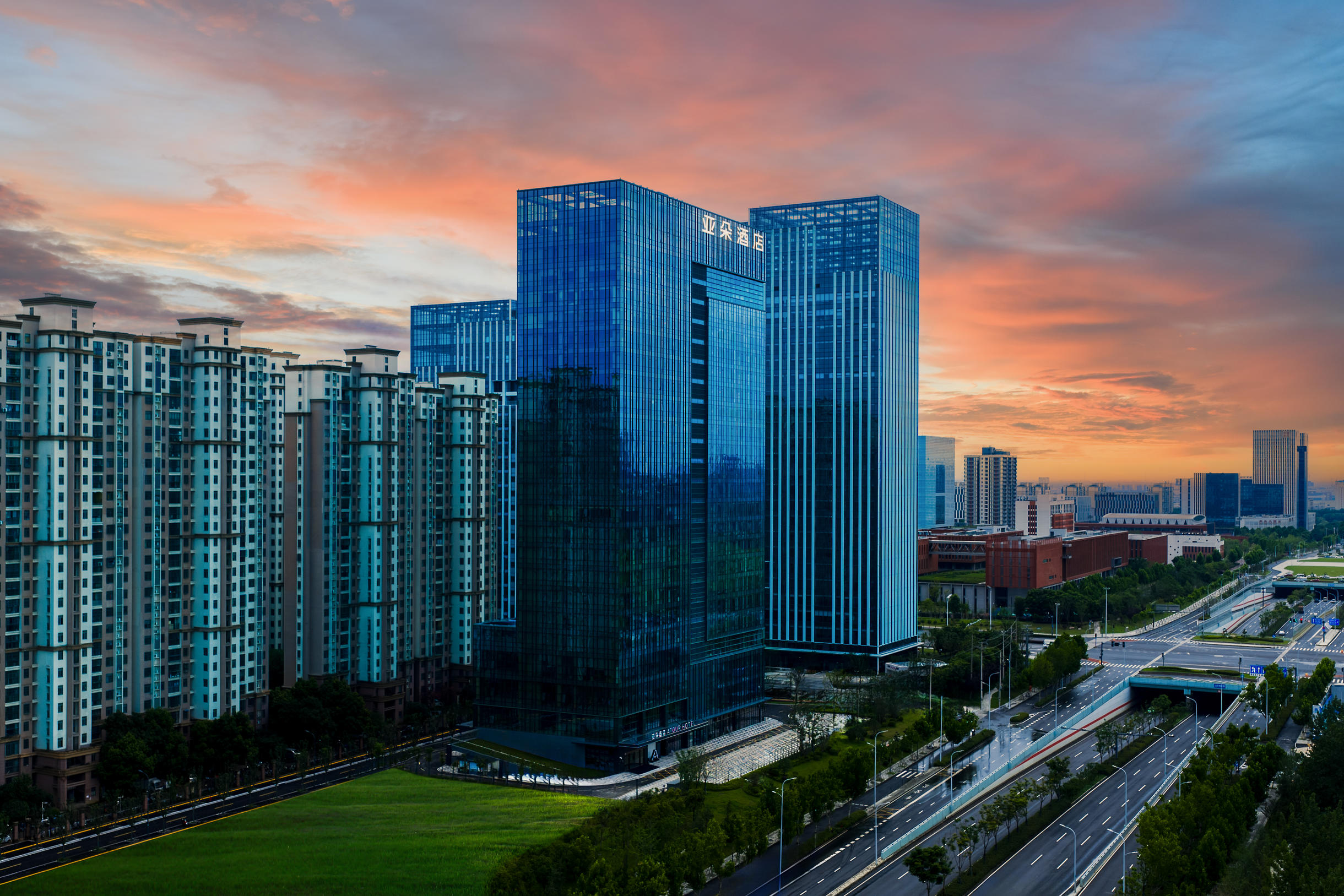 合肥高新区中科大习友路亚朵酒店