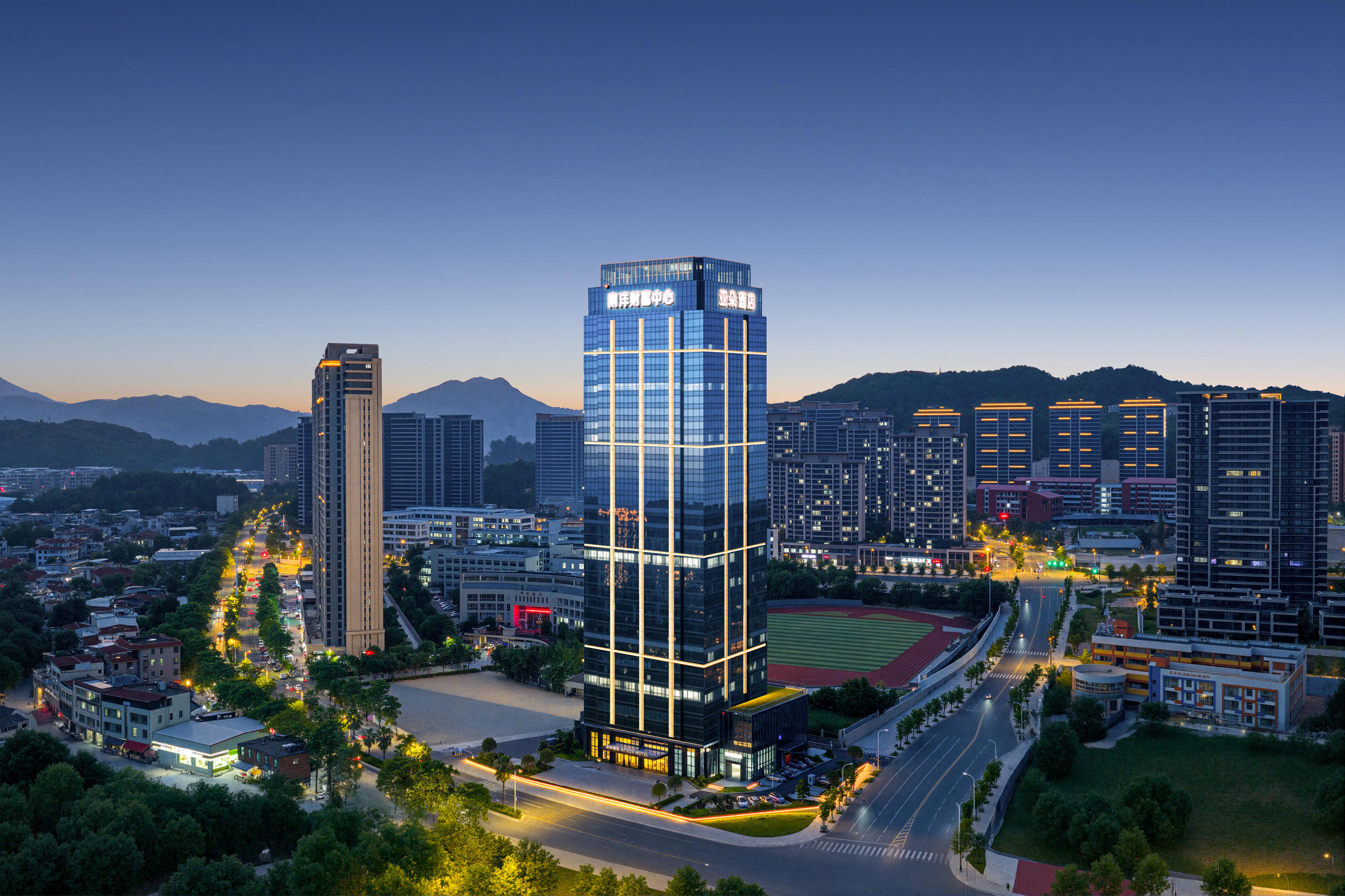 泉州南安溪美南洋财富中心亚朵酒店