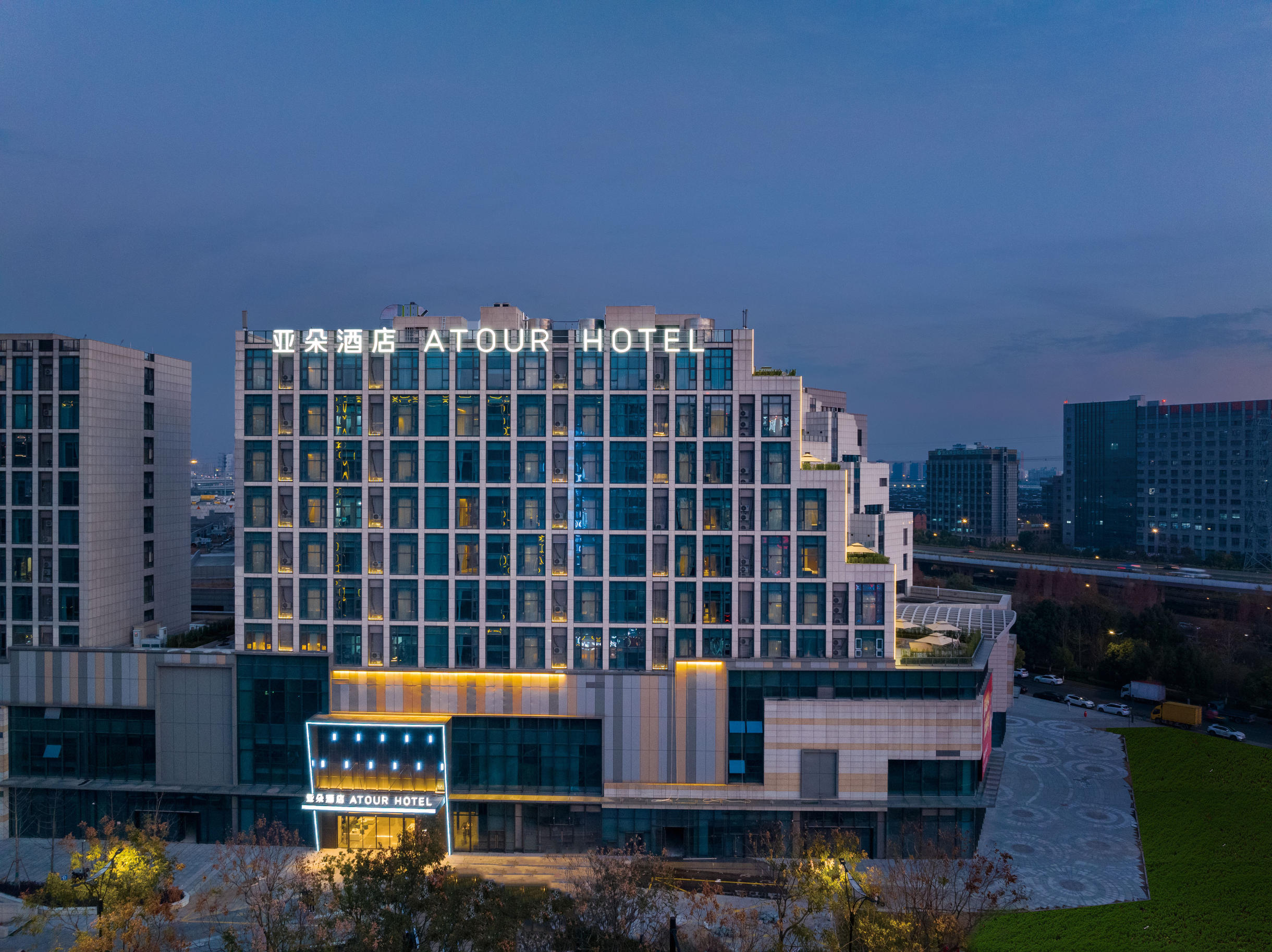 杭州九堡客运中心九天环北亚朵酒店