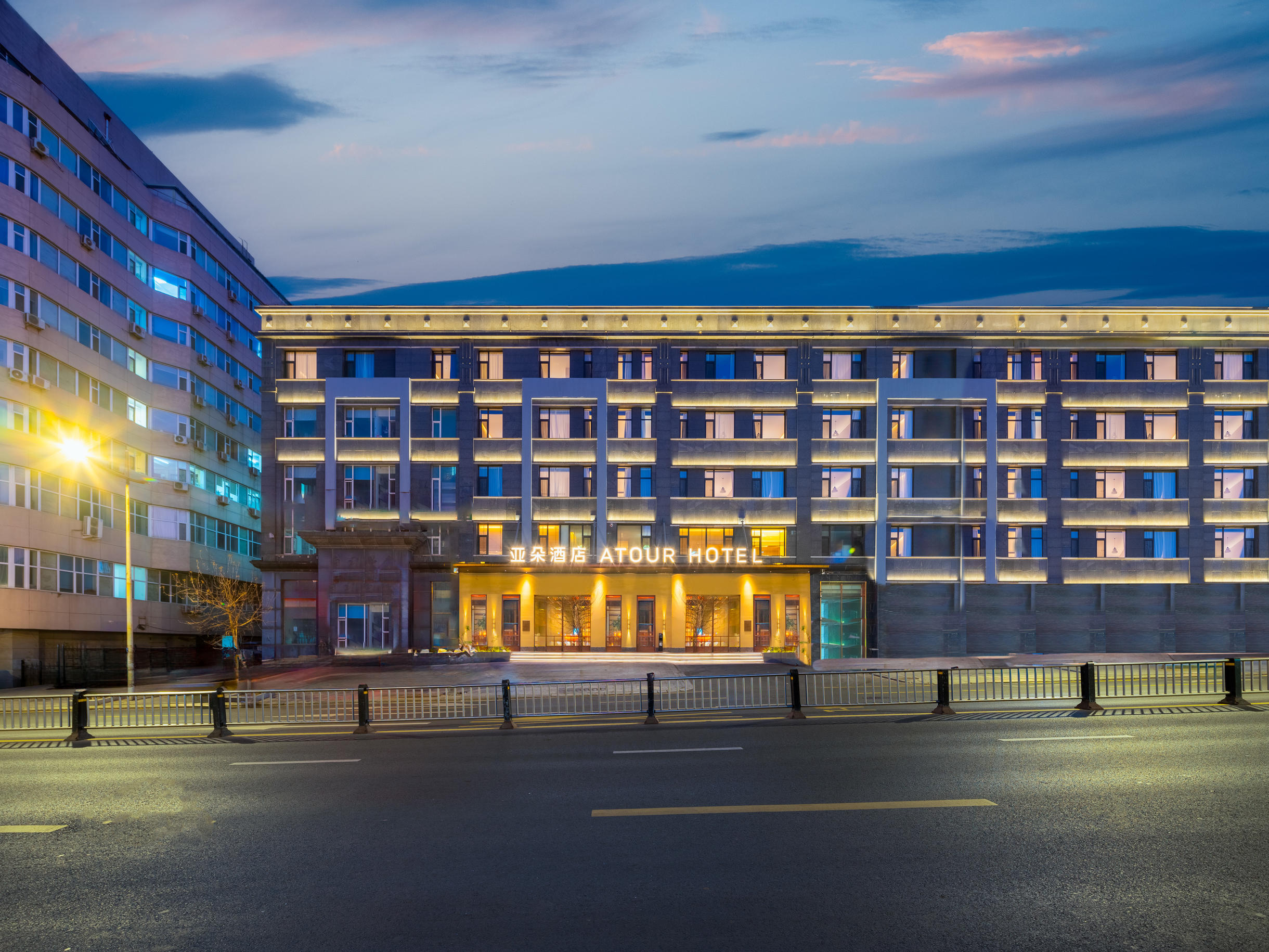 长春文化广场吉大一院亚朵酒店